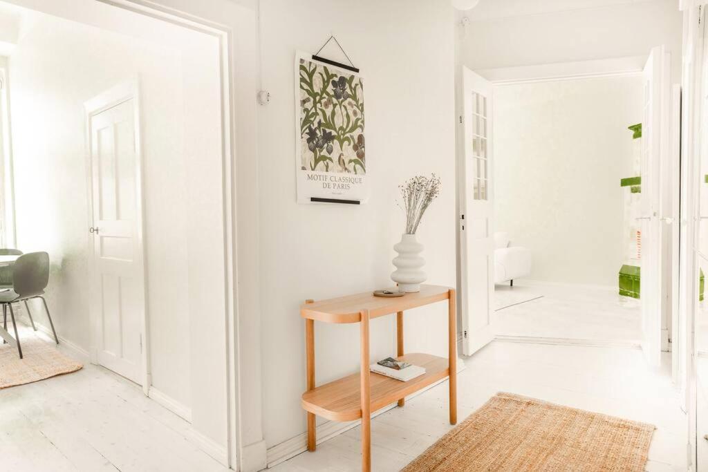 Apartamento Downtown Light-Filled Retreat Helsinki Exterior foto