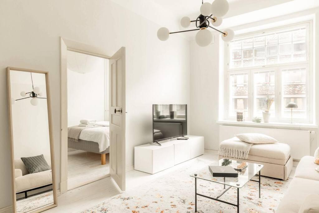 Apartamento Downtown Light-Filled Retreat Helsinki Exterior foto